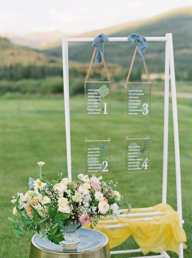 Refined and Organic Wedding in the Heart of Colorado_0013
