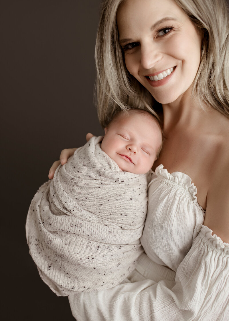 Edmonton Newborn Portraits by Kelsie Kelly Photographer 2025 YEG Best (16)