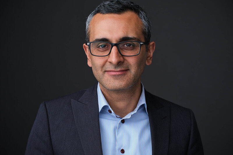 Headshot of Dr. Peymon Ghazi, imaging physicist and Malcova co-founder, expert in diagnostic radiology and CT innovation strategy