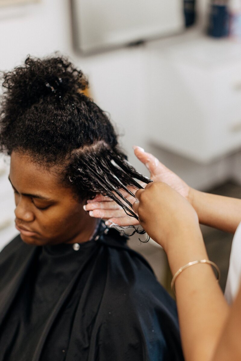 Salon that specializes in curly hair, Ellicott City, Maryland