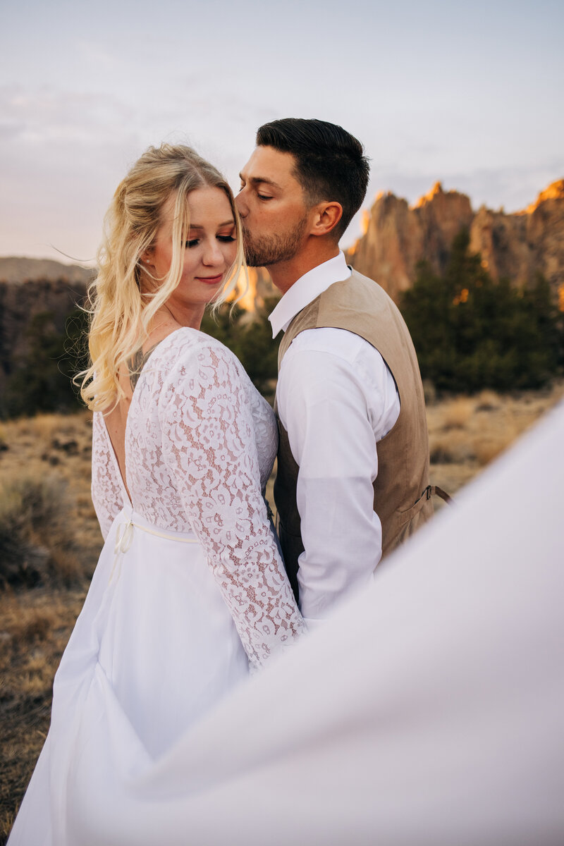 smith rock state park elopement