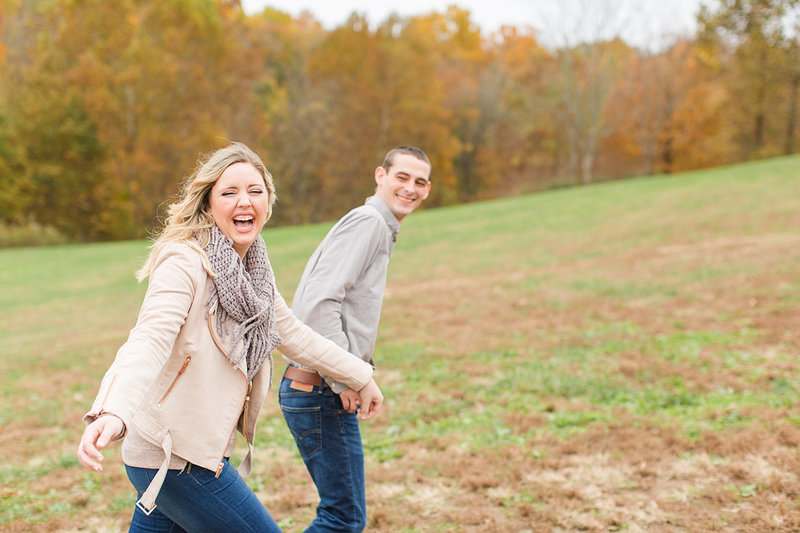 Engagement-Session-Fall-Cherokee-Park-Louisville-Kentucky-Photo-by-Uniquely-His-Photography043