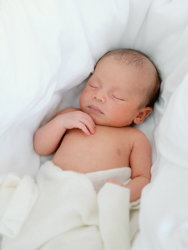 Brooke Lacombe is an Ottawa, Ontario based Newborn photographer, specializing in motherhood, maternity, newborn and family fine art photography.