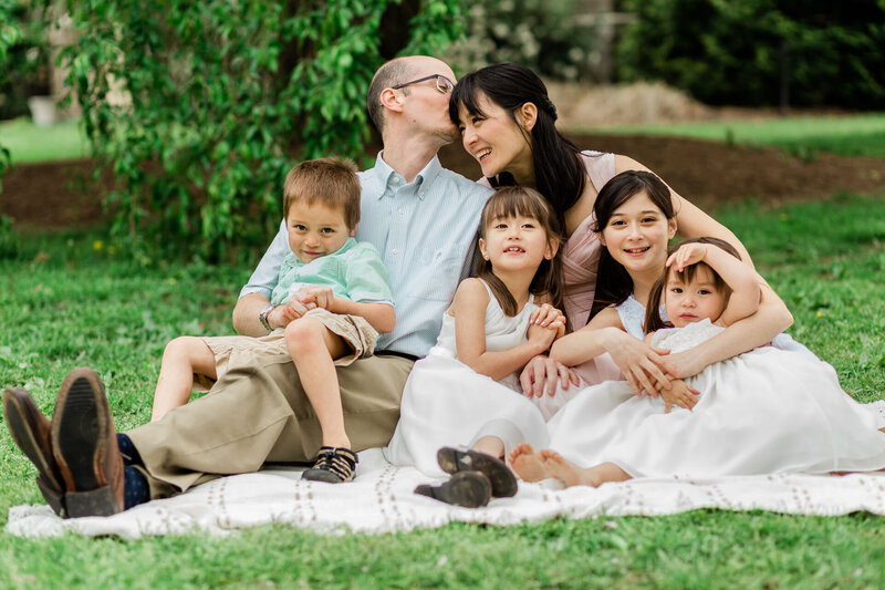 Scotch Plains Spring Family Photo by local family photographer