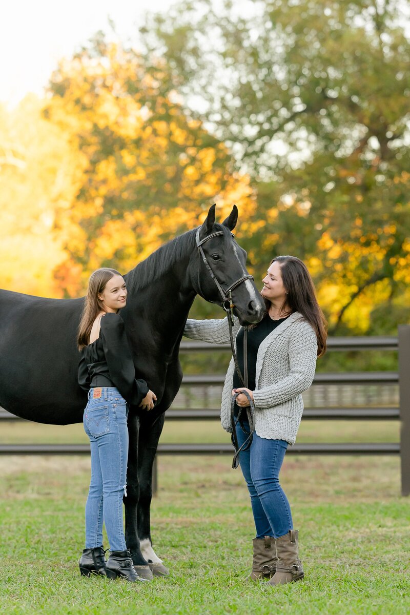 Family Horse portraits for the Ory family at their small horse farm in Tulsa Oklahoma