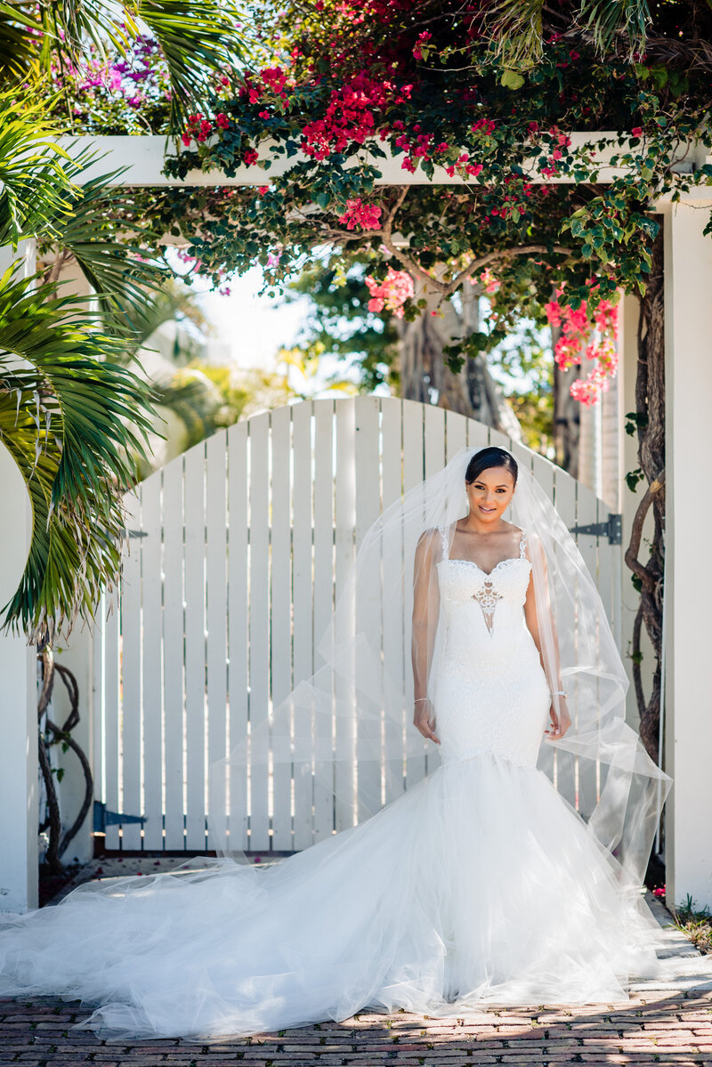 Bahamas bride photos by lyndah wells