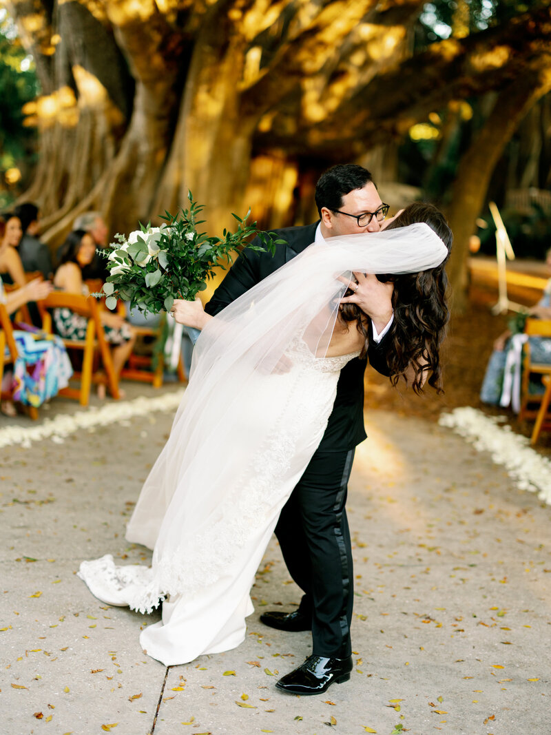 selby-gardens-wedding-julie-sumner-jake-ford-photography-nk-weddings_085