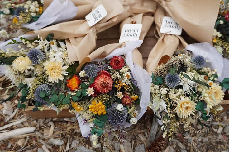 Emerald Clover & Cloud Bouquet (8)