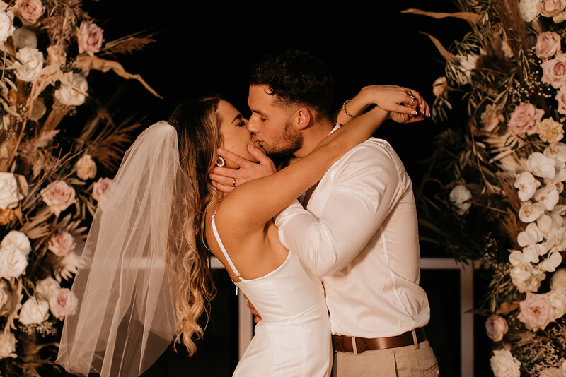 Hannah_Andrew_Wedding_Blog_6.12.21-00331