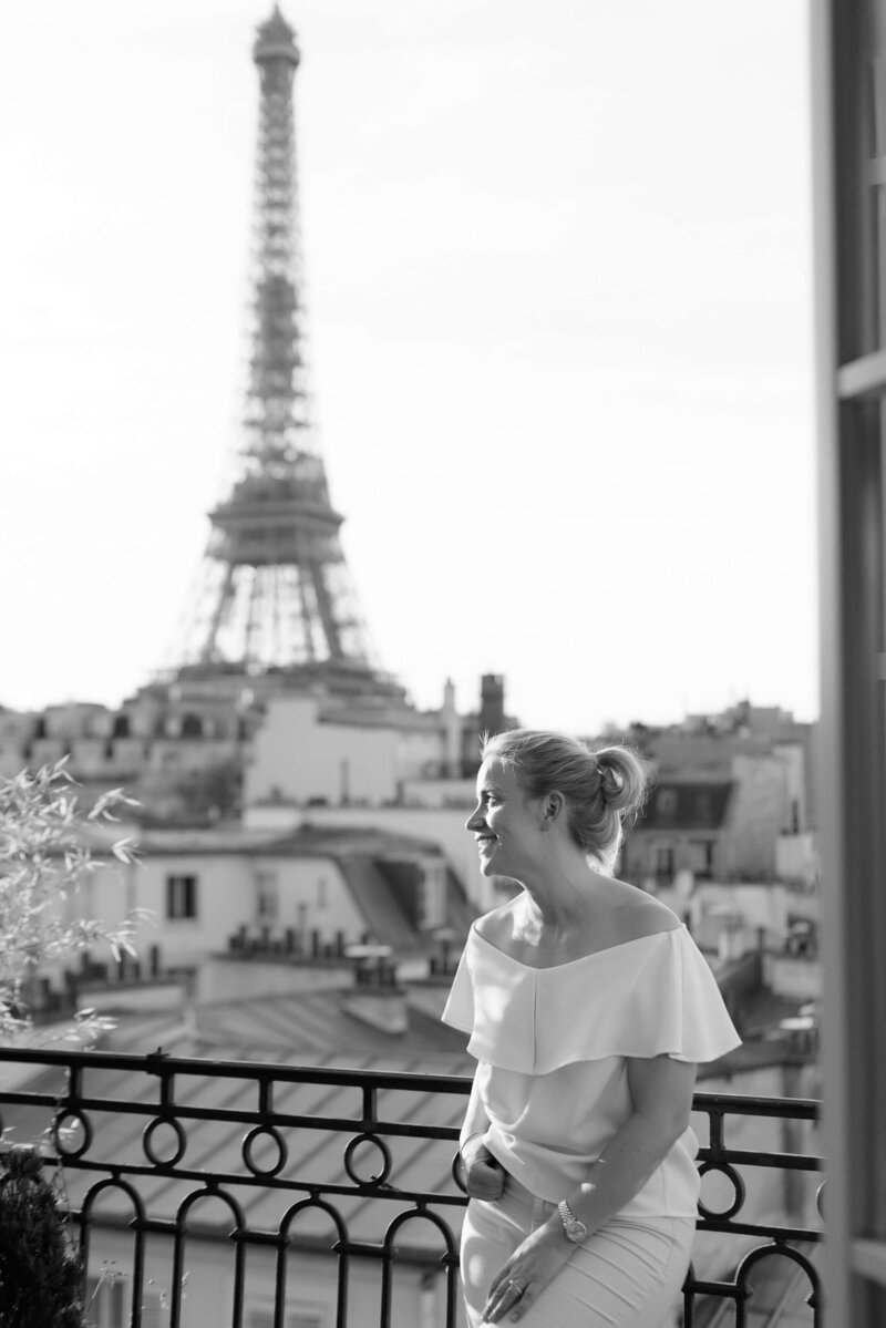 Destination Wedding Photographer in Stockholm helloalora Anna Lundgren elopement in Paris and France 
