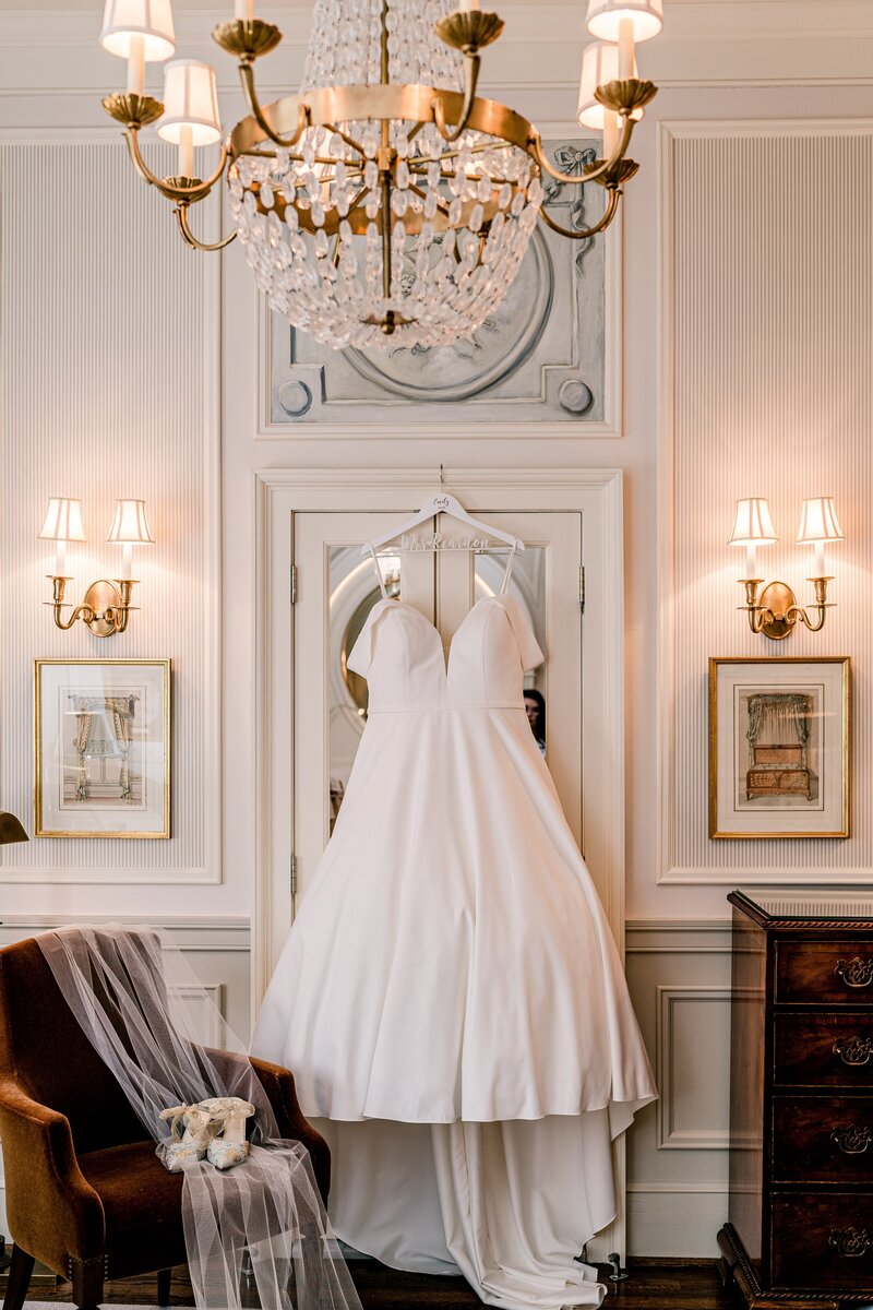 intimate-fine-dining-wedding-in-washington-virginia-00002