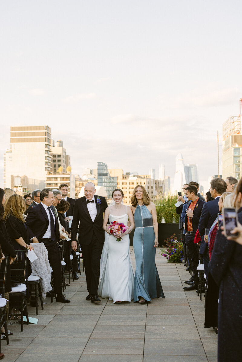 bo_shim_new_york_fine_art_luxury_wedding_editorial_photographer_wedding_tribeca_rooftop-26