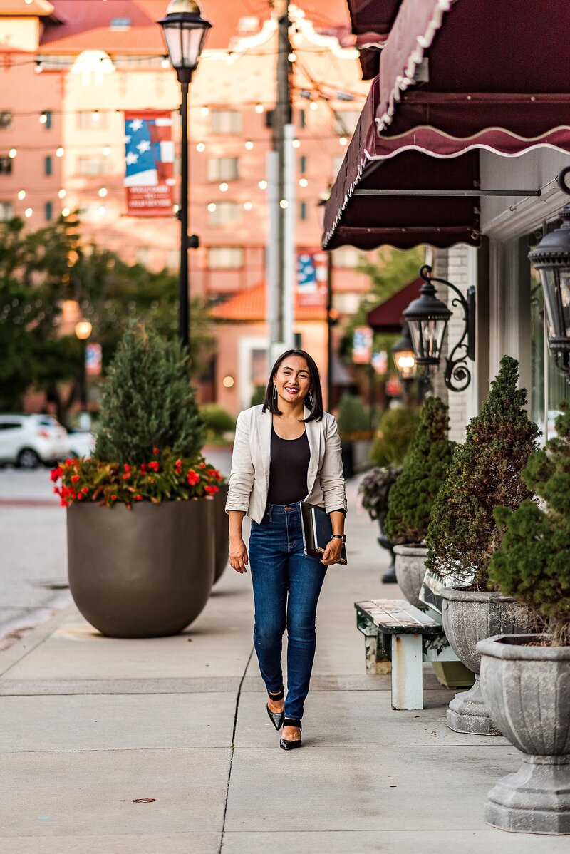 Business woman walking in city