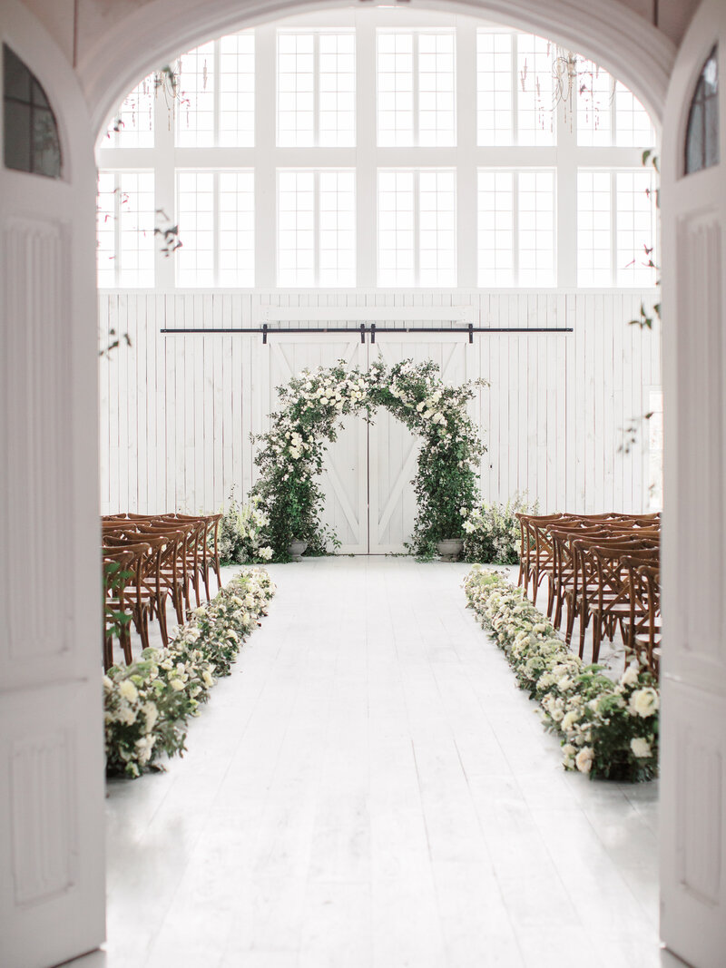 max-owens-design-wedding-white-green-ceremony