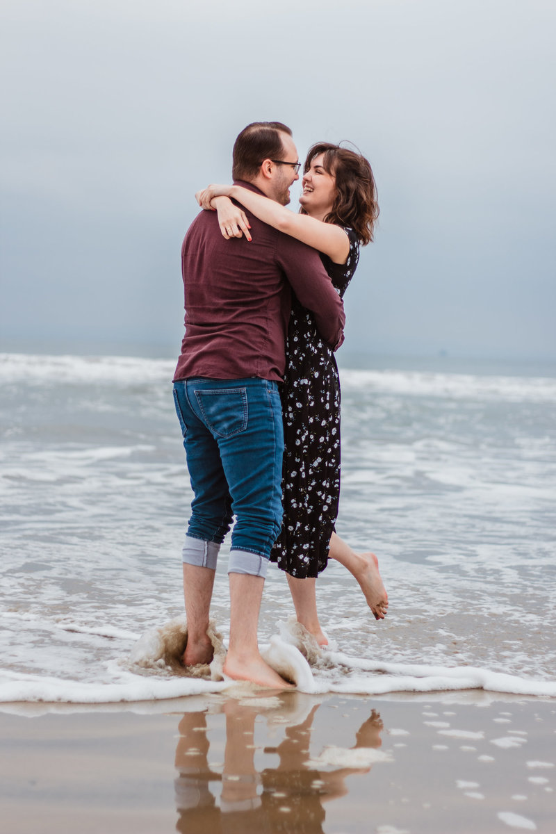 socal_beach_engagement_couples_romantic_020