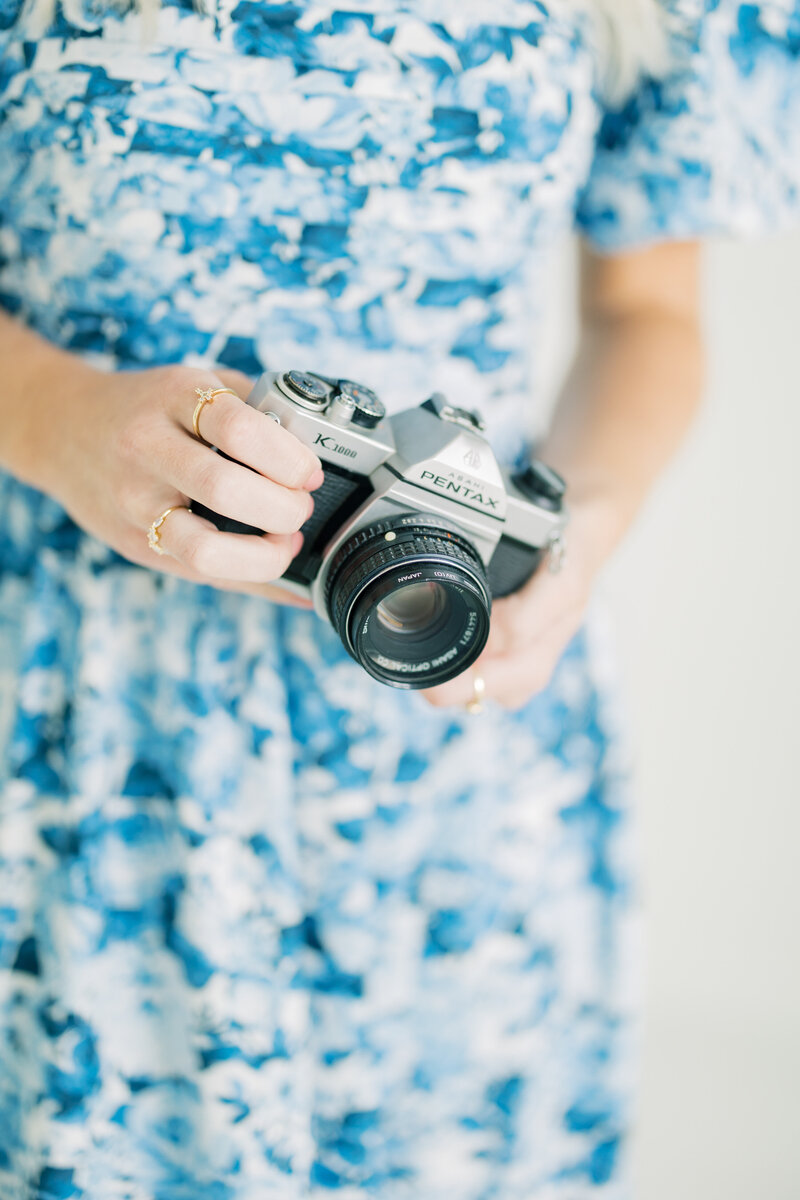 Branded Flodesk email templates for photographers and creatives, including newsletters and opt-in forms to enhance your email marketing strategy.