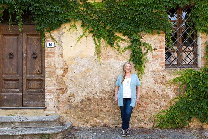 Carolyn Peeler Portrait in Tuscany Prone to Wander Retreats