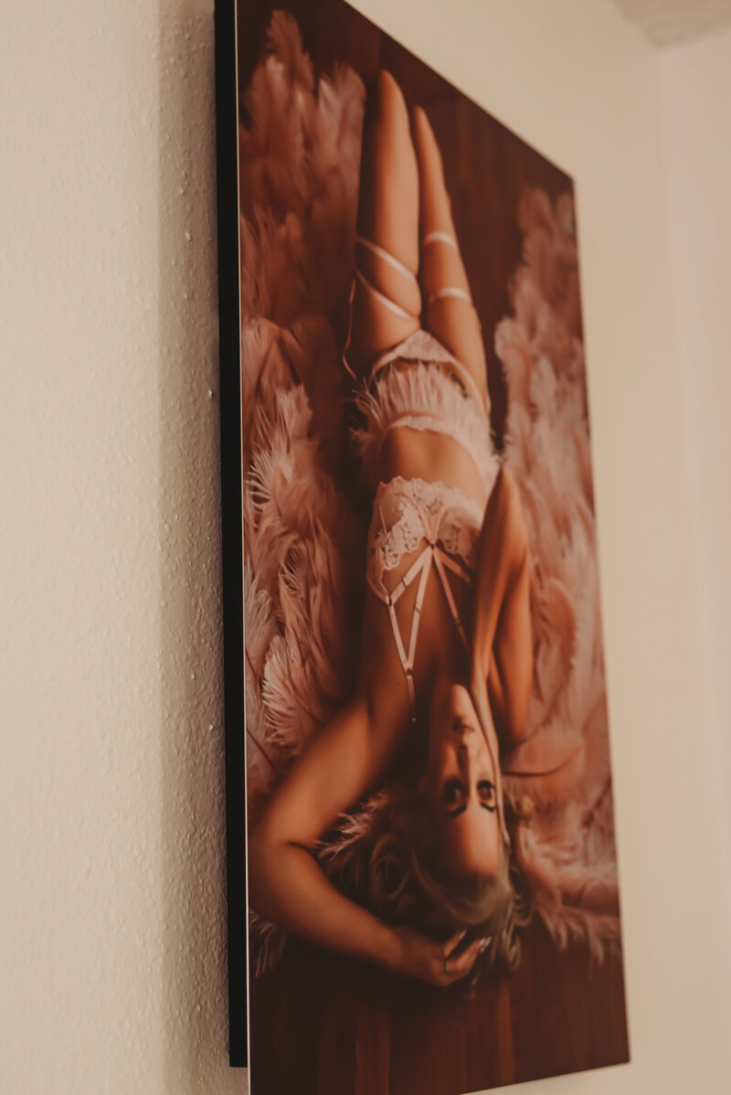 Placerville boudoir, placerville boudoir photographer, placerville ca, placerville boudoir photography, boudoir albums, boudoir photo prints, boudoir leather envelopes, luxury boudoir, high quality prints,