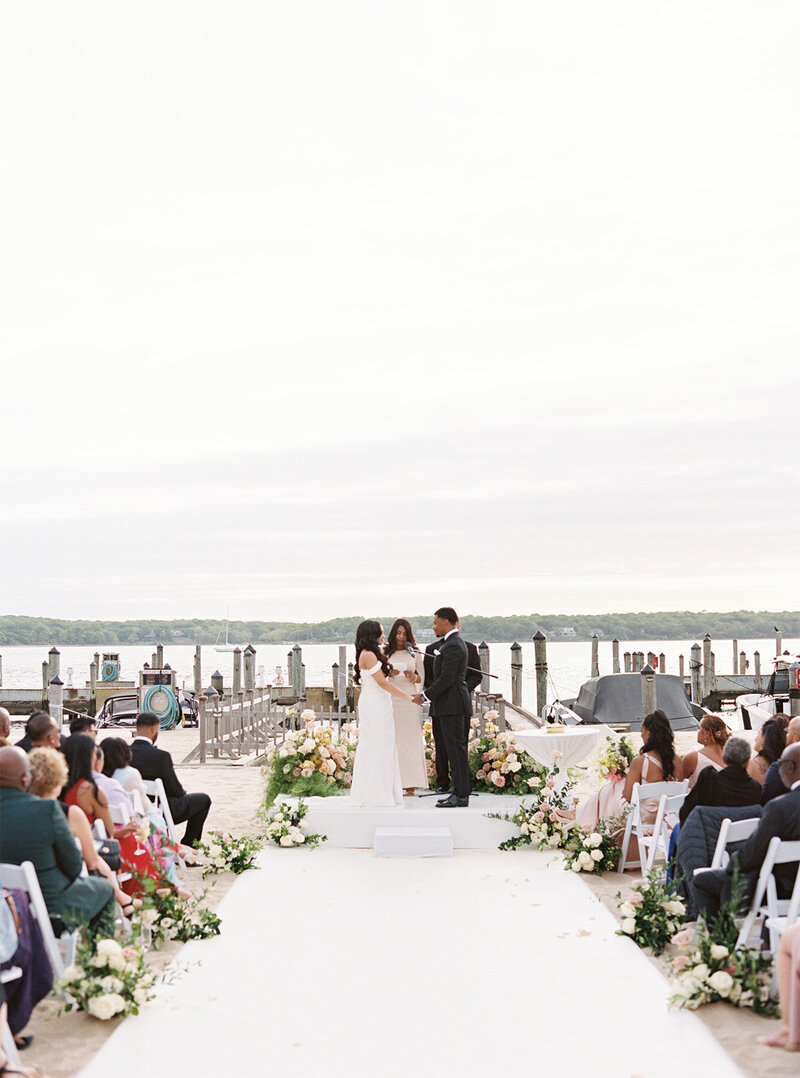 Learn about wedding planning/coordination services are best for you!