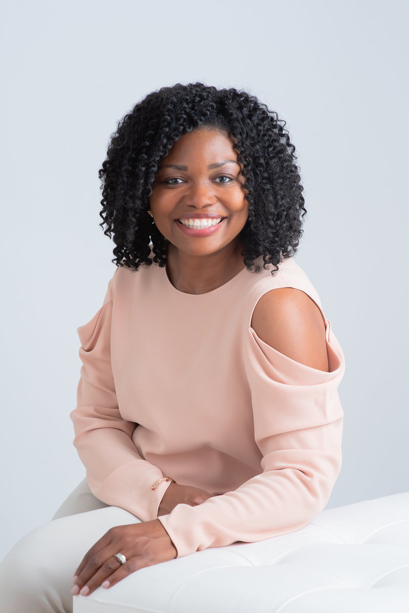 Shawon Davis is the owner of Shawon Davis Photography Studio  specializing in personal brand photography and headshots for small business owners.