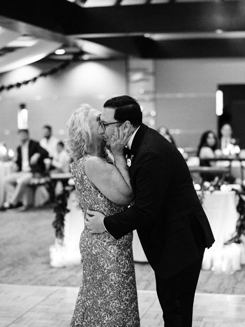 selby-gardens-wedding-julie-sumner-jake-ford-photography-nk-weddings_122