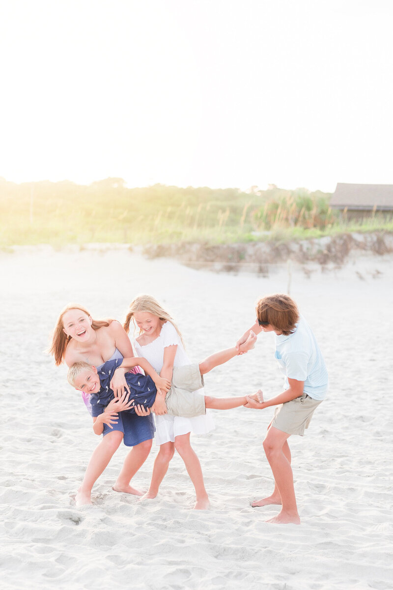 Photos in myrtle beach of 4 kids playing