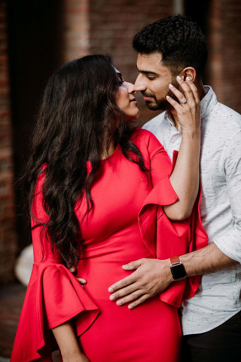 Ruby+Ash_Pioneer_Square_Engagement_Seattle_engagement_photographer_APW_89