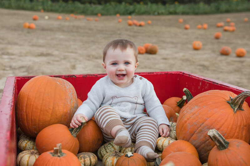 Maryland fall pumpkin patch family photos by Annapolis photographer, Christa Rae Photography