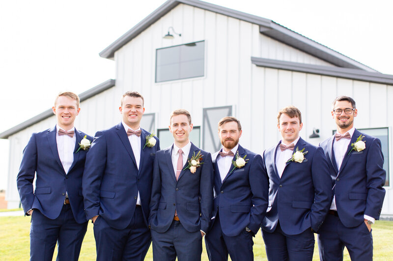 Emerald Pines Wedding - Sioux Falls Wedding Photographer - Madison & Dave - Highlights-119