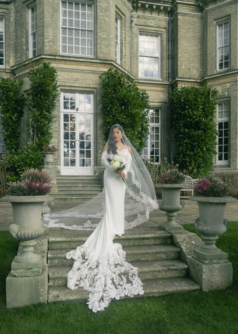 luxury-documentary-wedding-hedsor-manor-couple-portraits-18