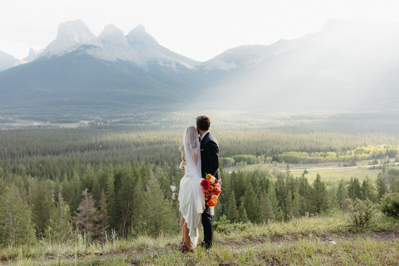 Allie & Scott | Bright Floral Mountain Wedding | The Malcom Hotel Canmore Alberta |-545