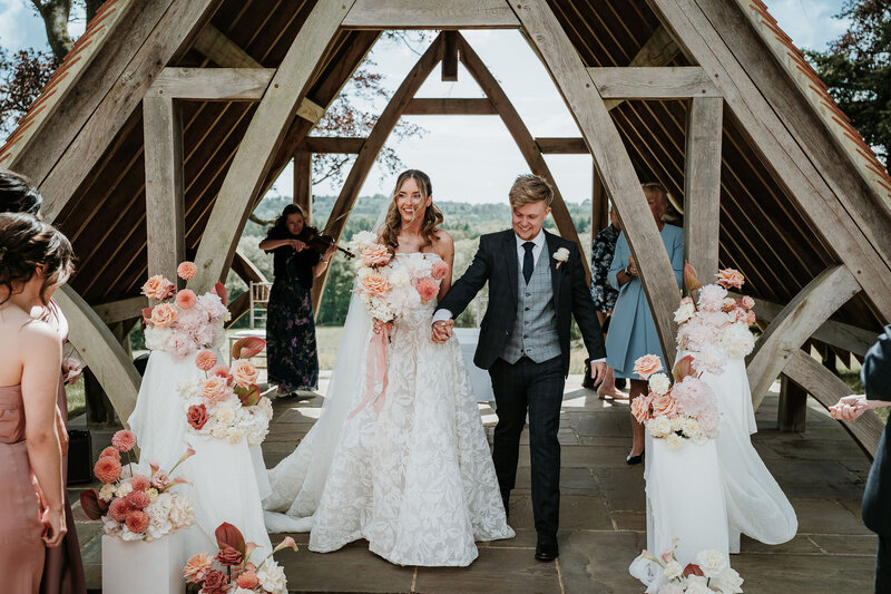 Modern Wedding Florist (2)