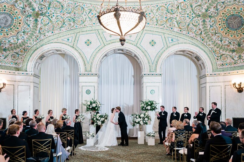 Anamaria Vieriu Photography -Ellen and Doug - Chicago Cultural Center wedding-819