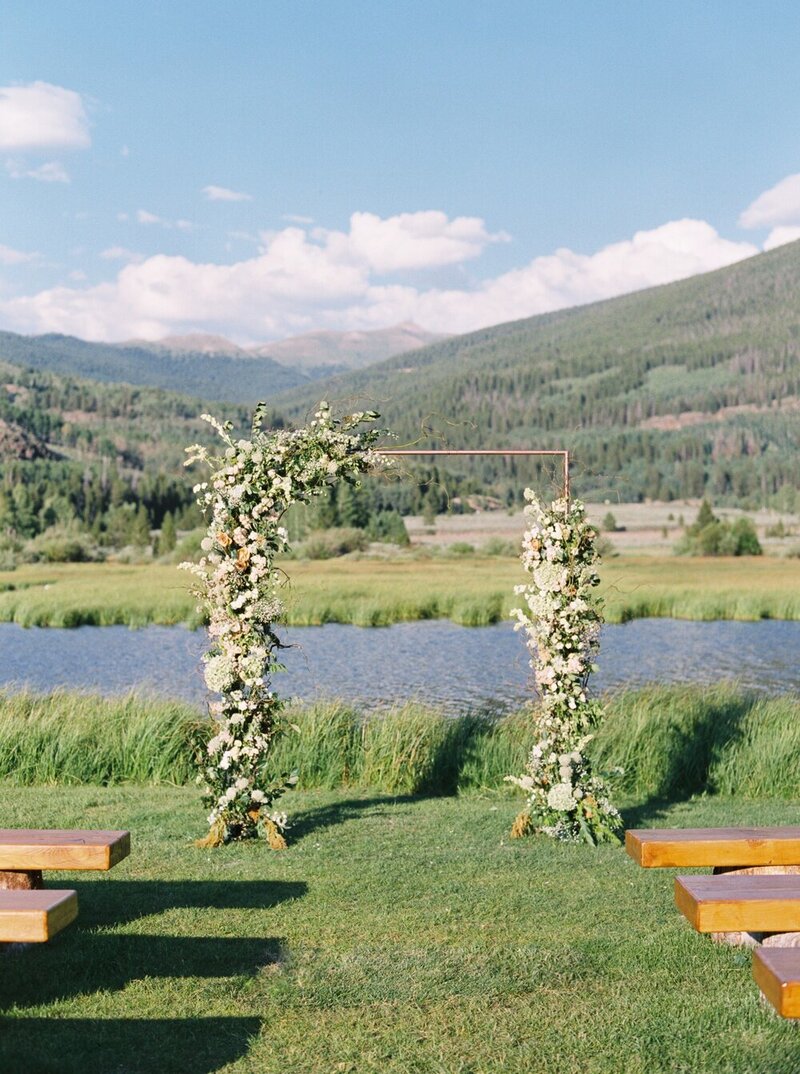 Refined and Organic Wedding in the Heart of Colorado_0026