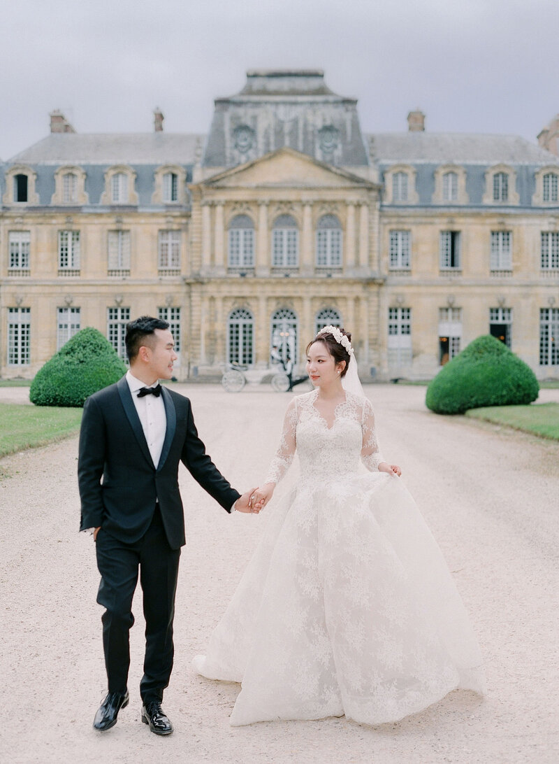 Bride and Groom at chateau wedding in France