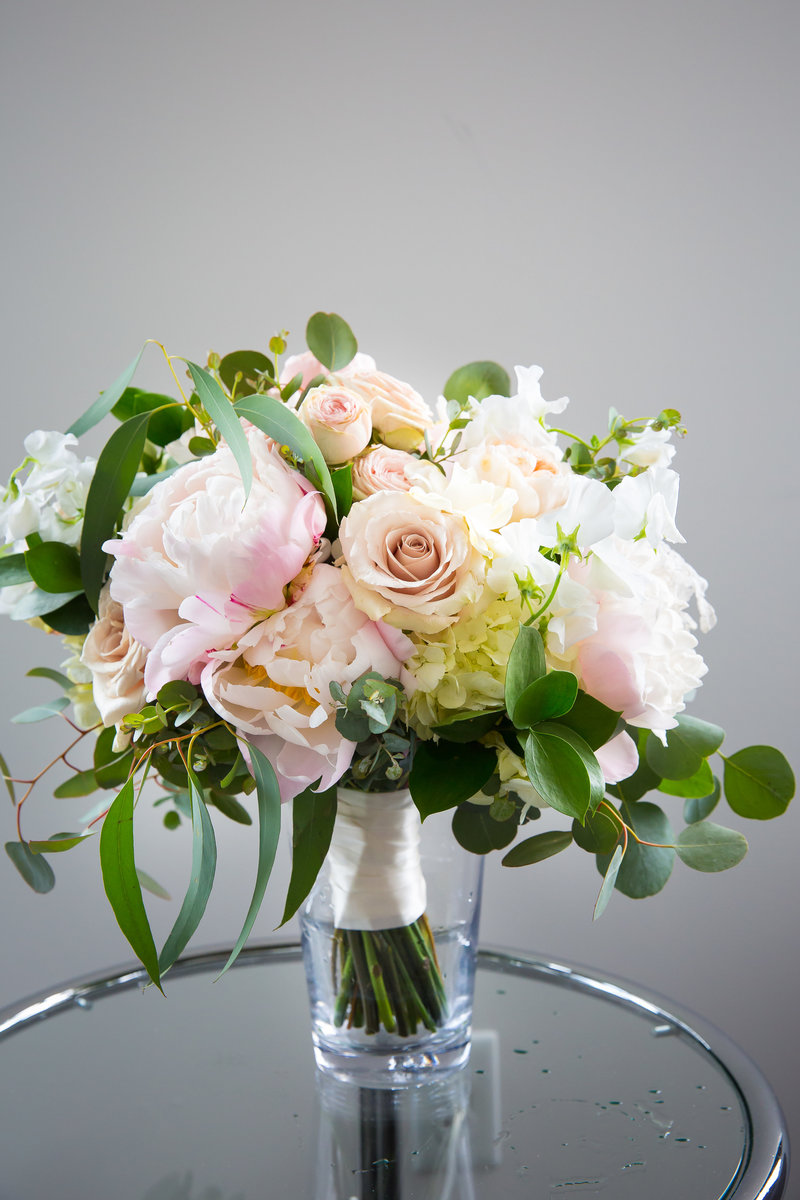 180526-Steffer-Schmalz-027 bridesmaids bouquet