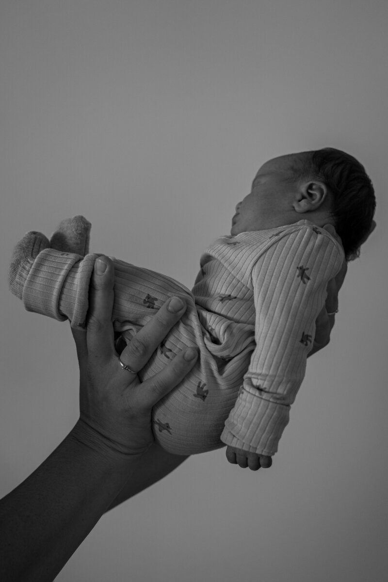Newbornshoot -90 Kraam reportage, baby 3 dagen oud