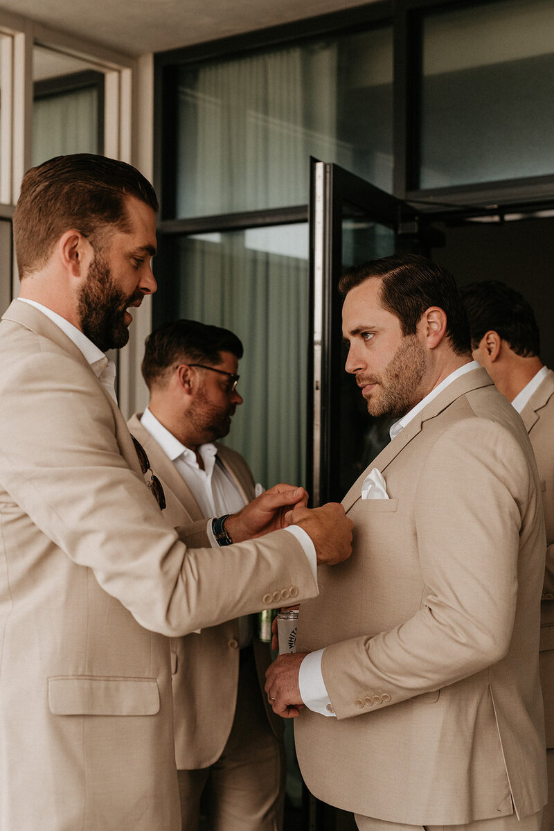 Hannah_Andrew_Wedding_Blog_6.12.21-00083
