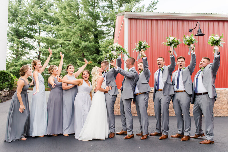 bridal-party-look-barn-on-bridge-wedding-photographer-andrea-krout-photography-35
