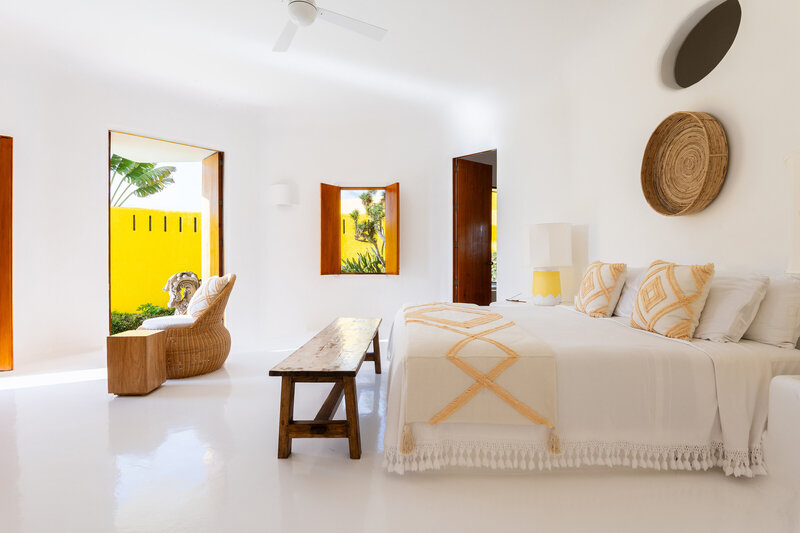 Sol-de-Oriente-Luxury-Villa-Careyes-Mexico-8164-Bedroom