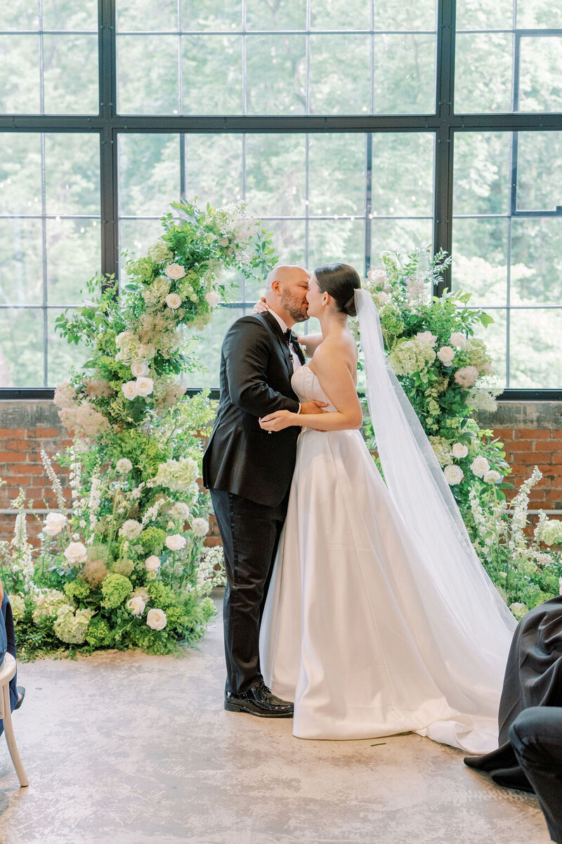 Sydney&Hayes_CharlottesvilleWedding_SneakPeek-84