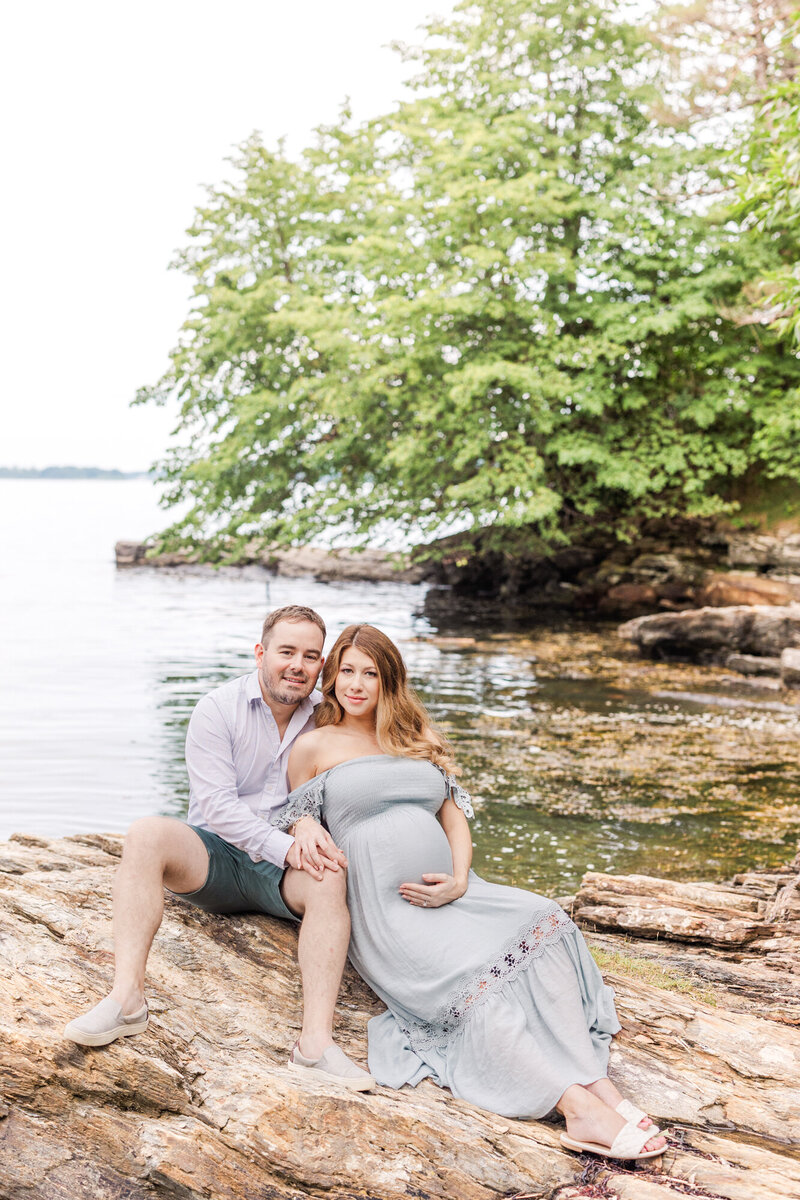 Andrea Simmons Photography pregnant and maternity photos mom and baby expecting maine light and airy soft beautiful portraits MaternityWebsite-18