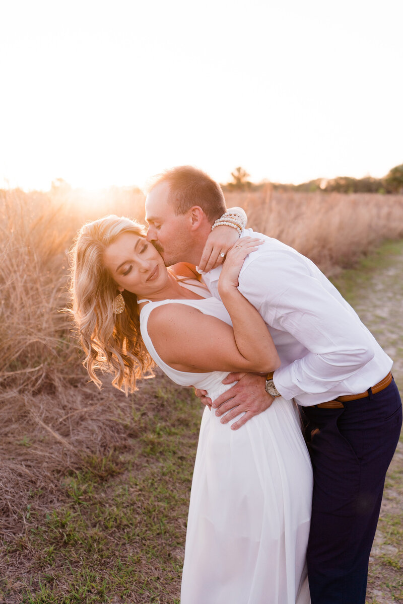 Gabby Darling Photography engagement gallery golden hour pear park