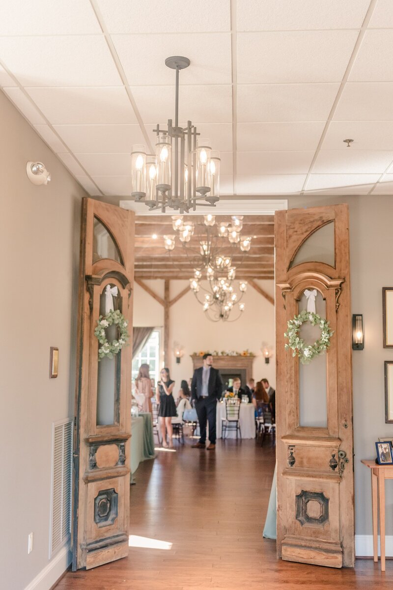 sunflower-filled-catholic-wedidng-in-fredericksburg-virginia-00025