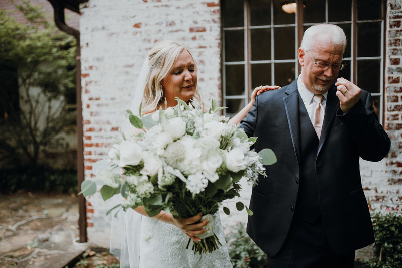 Bride meets her dad for a first look at her Pratt Place Inn and Barn Wedding