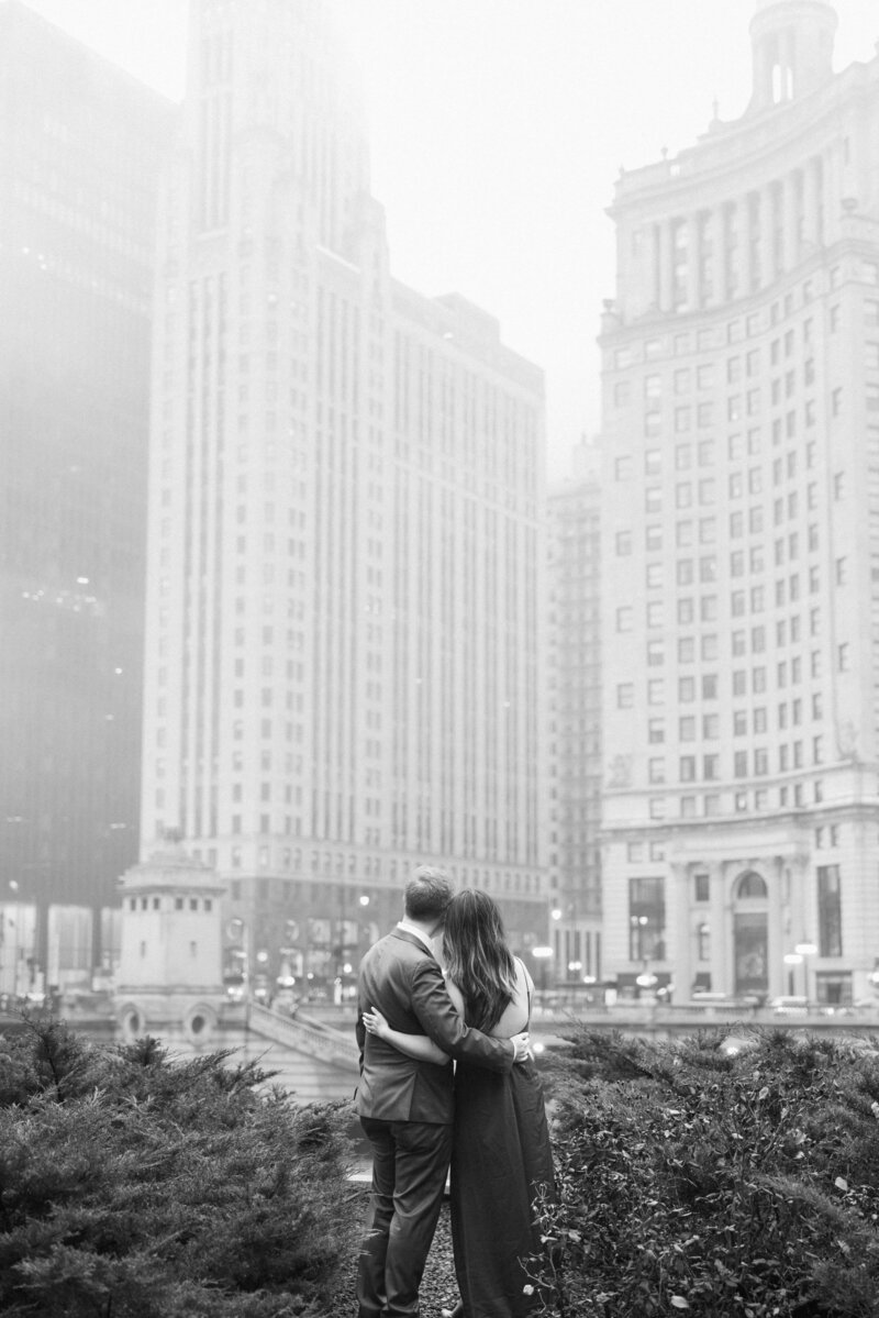 Downtown Chicago Engagement Session-11
