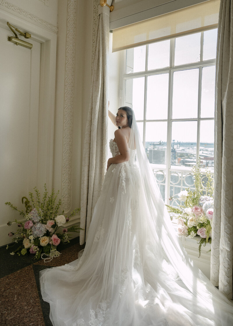 Editorial bridal photographs at the iconic Mayo Hotel in Tulsa, Oklahoma.