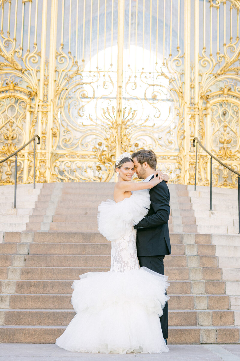 Wedding Elopement in  the heart of Paris at Petit Palais Museum fineart captured by Chelsey Black Photography featured in Vanity Fair Magazine