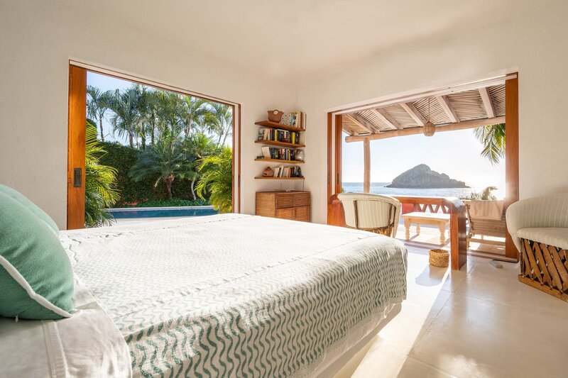 3-Careyes-Mexico-Properties-Villas-Casita-Carioca-Bedroom-Ocean-4109
