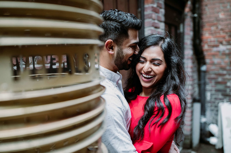 Ruby+Ash_Pioneer_Square_Engagement_Seattle_engagement_photographer_APW_50
